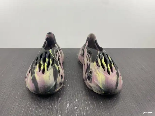 Adidas RNR Carbon IG9562 Foam Yeezy MX 0705